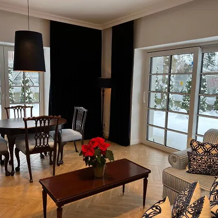 Pod Debami Apartment *