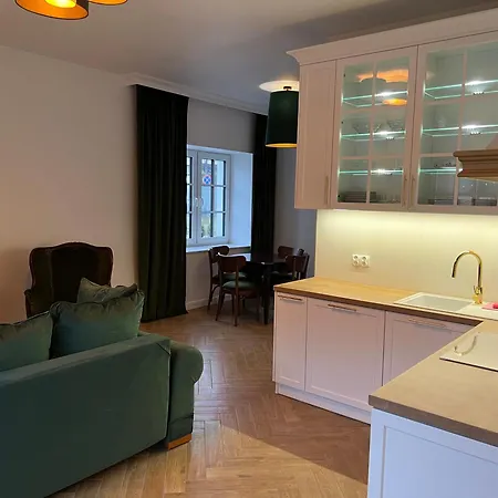 Apartament Pod Debami *