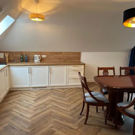 Apartament Pod Debami *