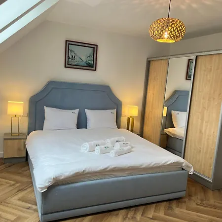 Apartament Pod Debami *